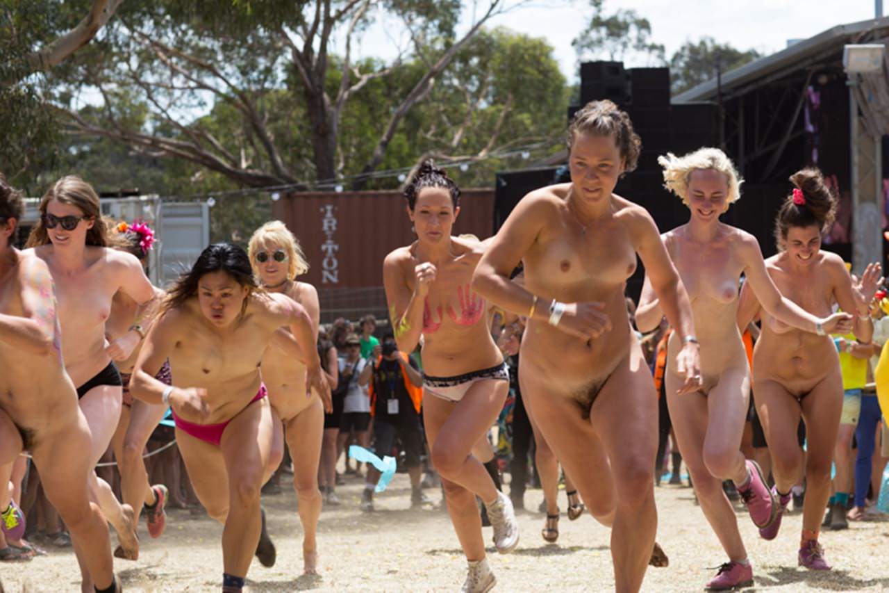 Naked woman 4k bilder festival