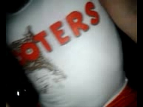 Squeaker recommendet hooters waitresses banging